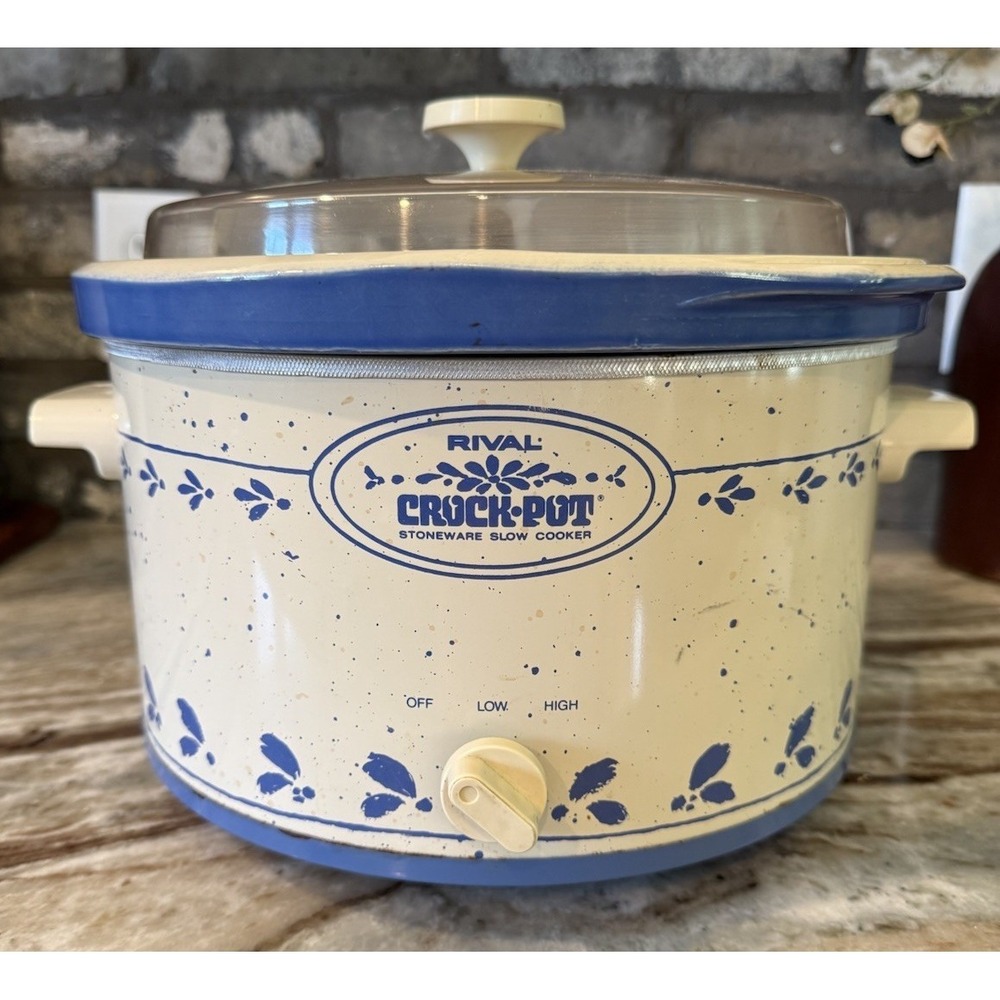 VTG Rival 5 Qt Crock Pot Slow Cooker Blue Cottage Country Stoneware w/ Lid 3355